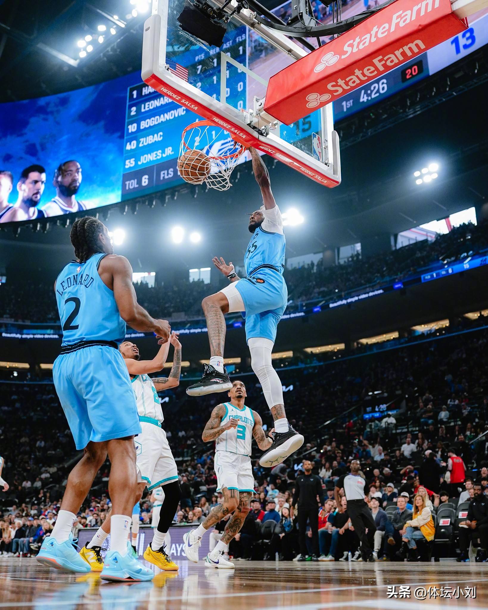 快船不断突破!,莱万多夫斯基连续二十场比赛得分超过出色发挥上演精彩一战的简单介绍 快船不断突破!,莱万多夫斯基连续二十场比赛得分超过出色发挥上演精彩一战的简单介绍