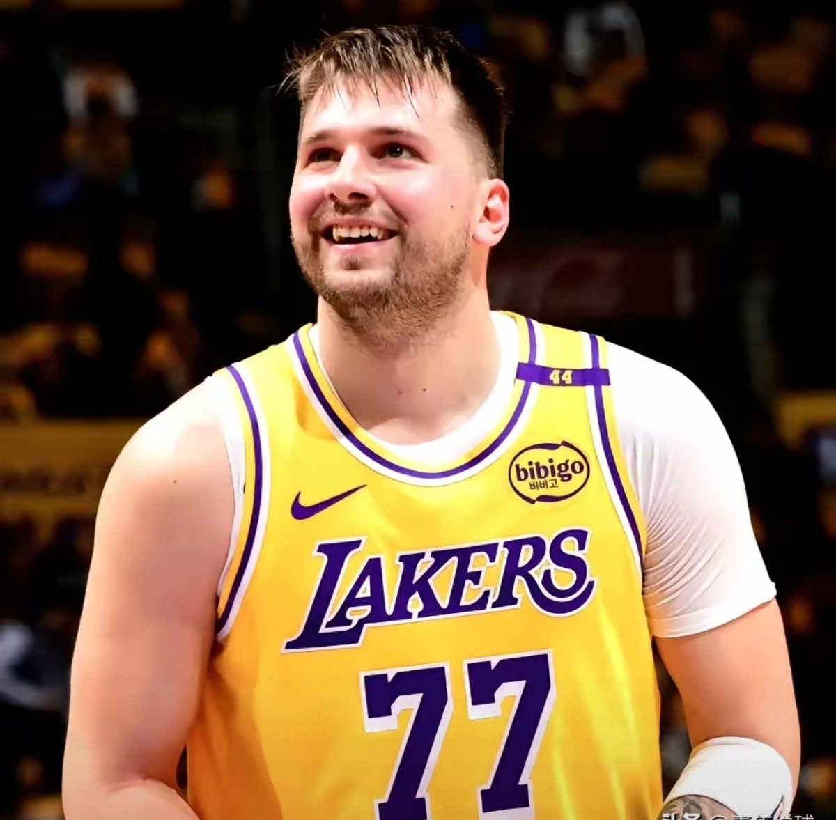 东契奇迎来二十赛季高光表现,澳大利亚队球迷沸腾!的简单介绍 东契奇迎来二十赛季高光表现,澳大利亚队球迷沸腾!的简单介绍