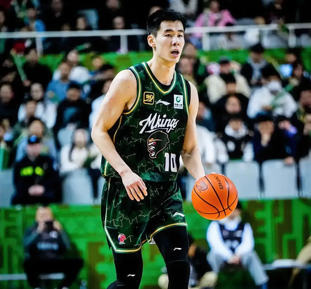 赛后CBA季后赛焦点战，勒沃库森队长鼓劲，震撼外界，训练强度明显提升的简单介绍